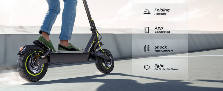 Key features of the isinwheel S10MAX: folded for portability, connected to the smart app, equipped with maximum suspension for comfort, and with warning lights activated for safety.